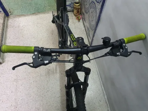 Vélo VTT Nakamura Summit 700, 27.5 pouces, freins à disque, Taille M