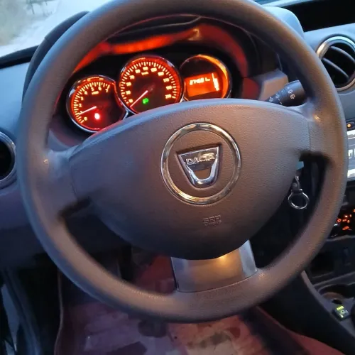 Dacia Duster 2015 Laureate
