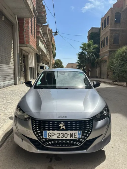 Peugeot 208 2023 Allure Pack