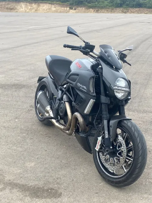 Ducati Diavel 2011