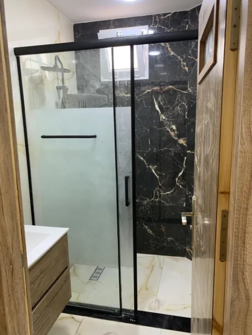 Cabine de douche 