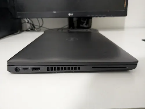 Dell latitude 5400 tactile i7 8th gen vpro