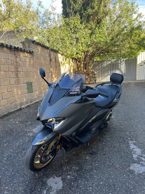 Yamaha Tmax 2021