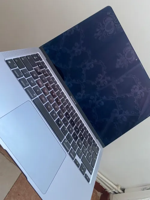 MacBook Air m1 2020