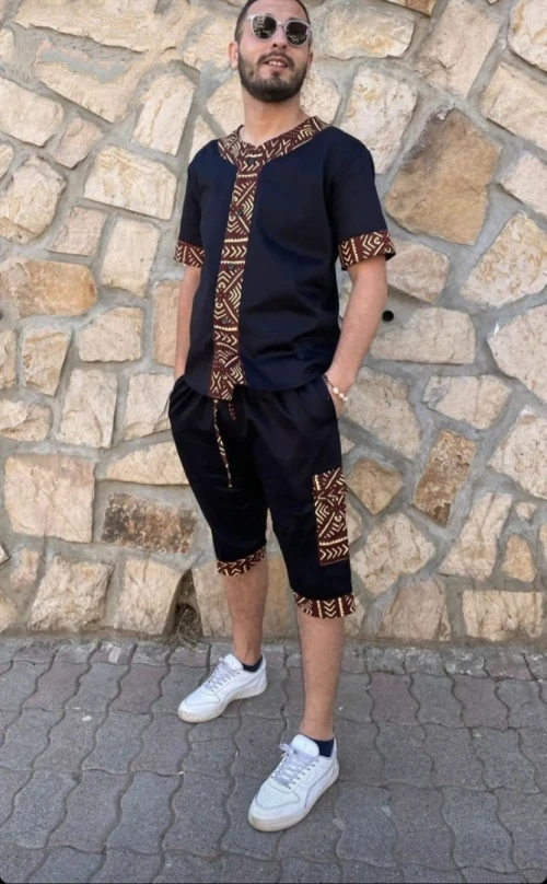 ورشة خياطة 
