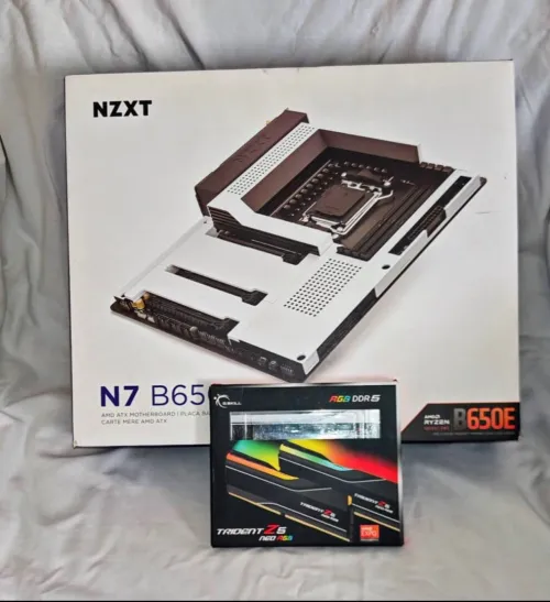 Cart mer NZXT B650e opened box