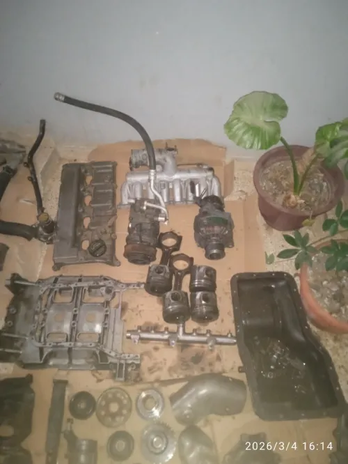 lot de pièce moteur kia sorento en bonne état