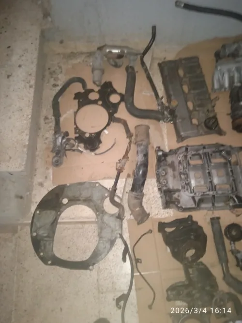 lot de pièce moteur kia sorento en bonne état