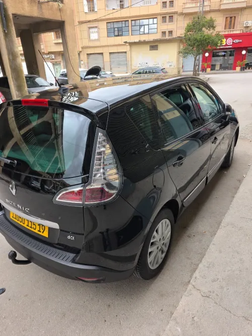 Renault Scenic 2015 Bose