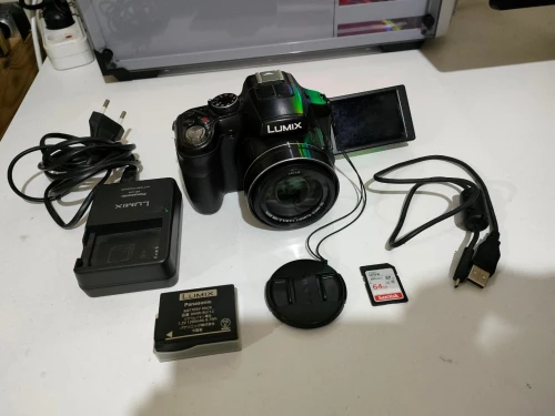 Appareil photo LUMIX DMC-FZ200