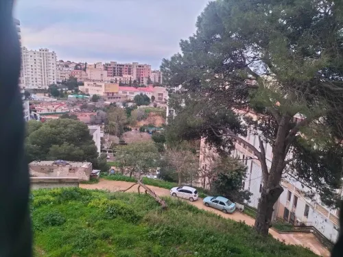 Location Appartement F4 Alger Bir mourad rais