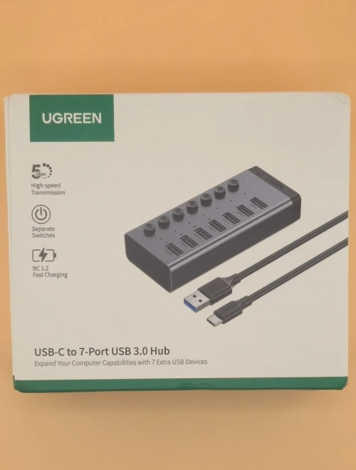 UGREEN Hub USB 3.0 Alimenté en Aluminium 7 Ports USB Hub avec Ports de Charge Interrupteur Indépendant Alimentation Externe 12V 2A Compatible avec PC PS5 PS4 Pro Slim Xbox One iMac, 1M Câble