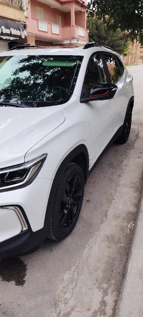 Chevrolet Trax tracker 2023 Redline