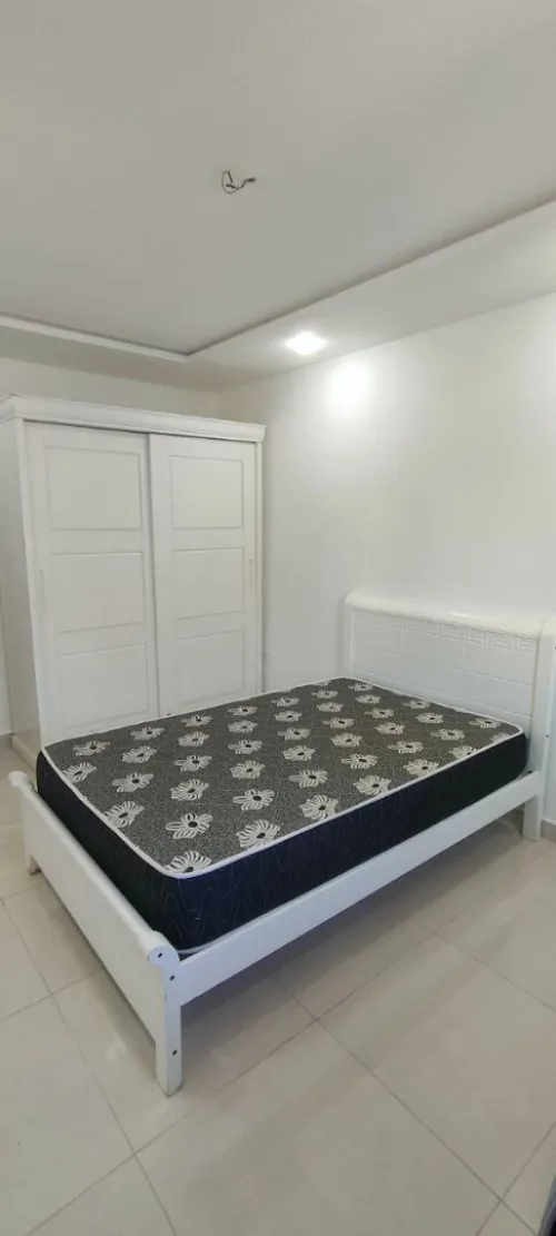 Armoire et canape+le matelas 
