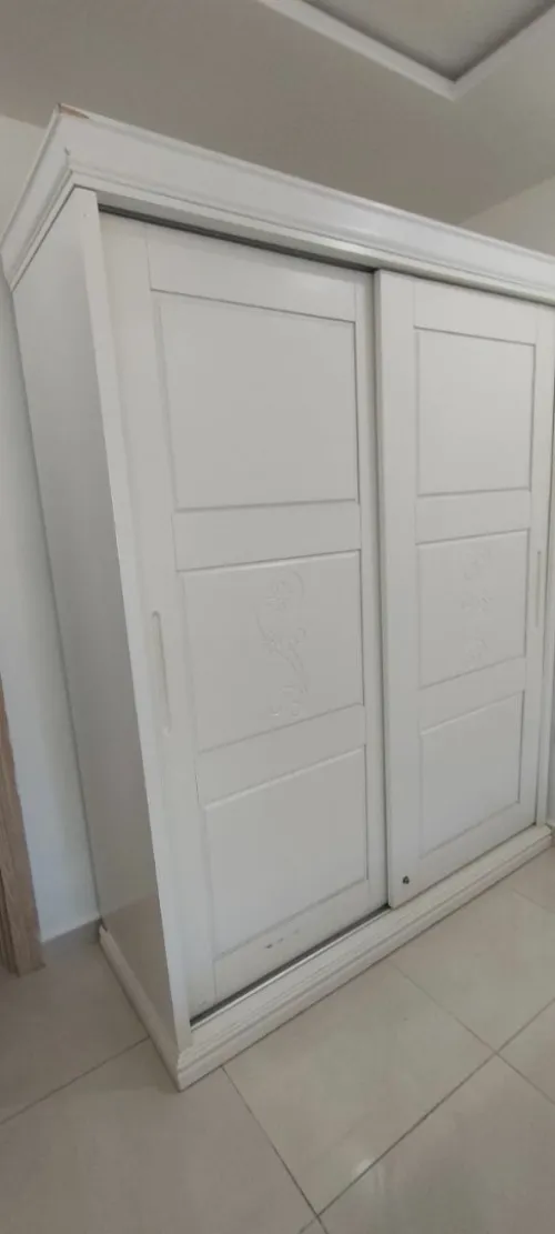 Armoire et canape+le matelas 