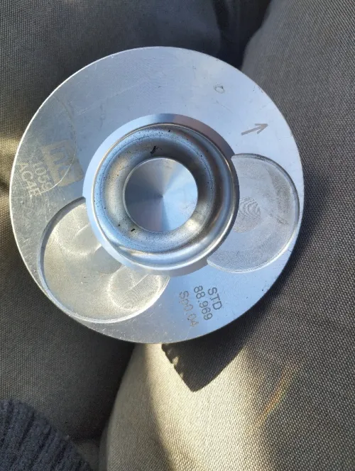 6 piston Mercedes STD W alisage 89 ax28 