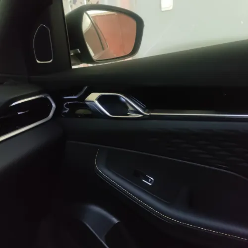 Geely Coolray 2025 