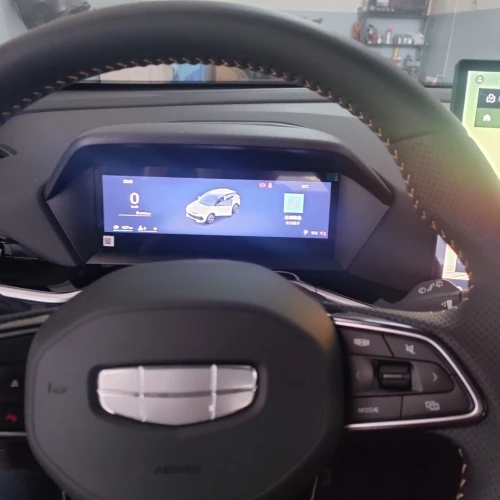 Geely Coolray 2025 