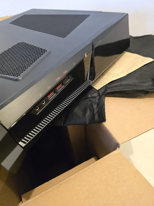 MSI MPG Trident Advanced 'AAA Gaming Station' & Intelligence Artificielle à installer en local