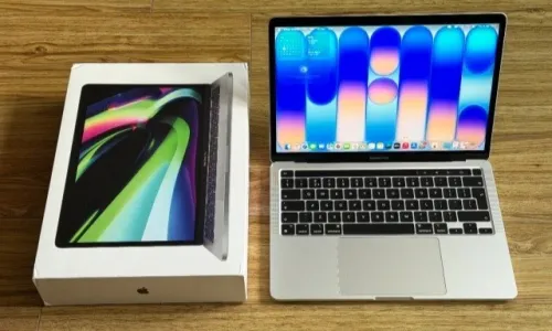 Mac book pro 13pouce  M1.8G 256ssd  Sycle Batterie 9 L'état 10 Avec incapable cristal  Avec sa boîte et son chargeur original  Prix 13.8