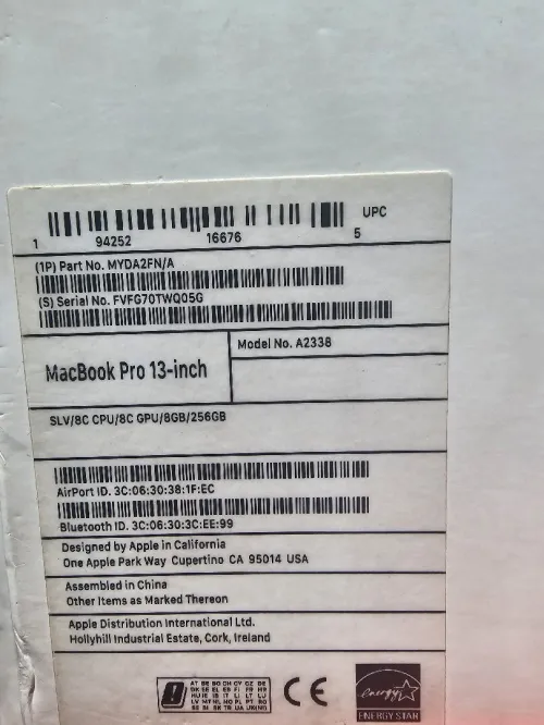 Mac book pro 13pouce  M1.8G 256ssd  Sycle Batterie 9 L'état 10 Avec incapable cristal  Avec sa boîte et son chargeur original  Prix 13.8