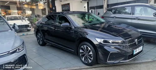 Volkswagen Passat 2024 Business