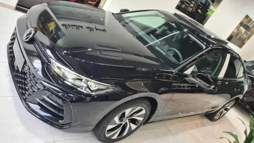 Volkswagen Passat 2025 Pro