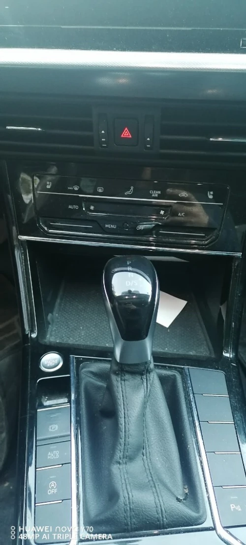 Volkswagen Passat 2024 Business