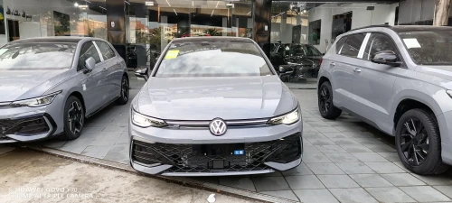 Volkswagen Golf 8 2026 R Black Edition 