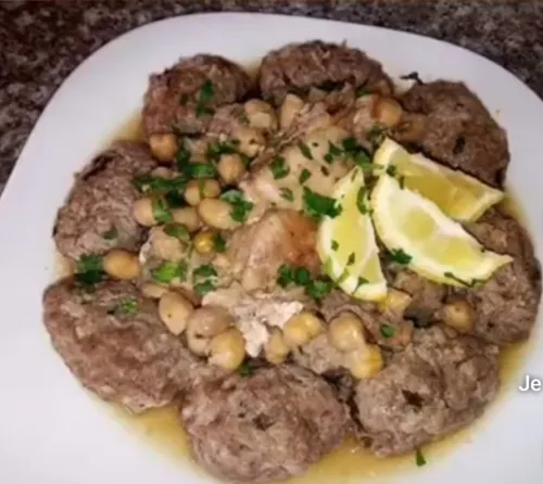 طباخة ماكولات تقليديةللمناسبات