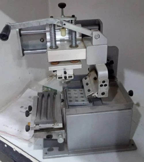 L'encre sérigraphie et tampographie époxy pour verre & PVC plastique