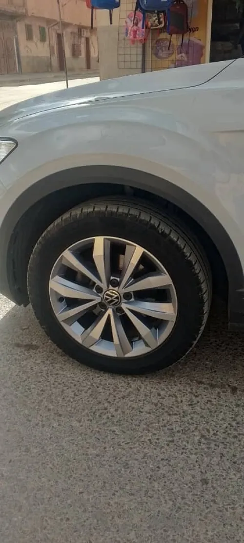 Volkswagen T-Roc 2021 Life