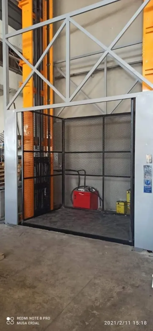 Fabrication des monte-charge hydraulique 