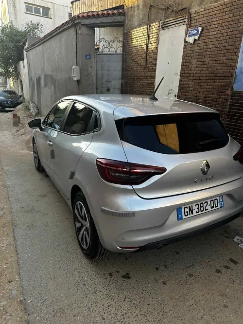 Renault Clio 5  2023 Evolution