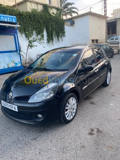 Renault Clio 3 2007 initiale Paris