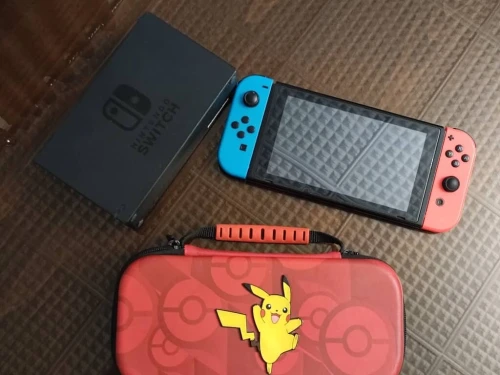 NINTENDO  SWITCH
