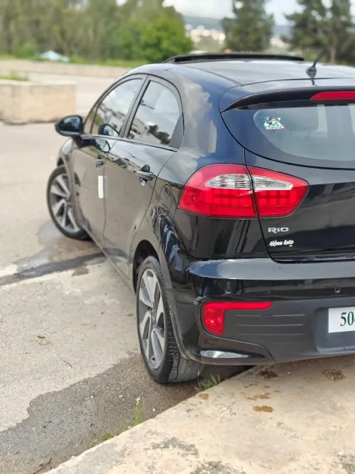 Kia Rio 5 portes 2015 Funny Facelift 
