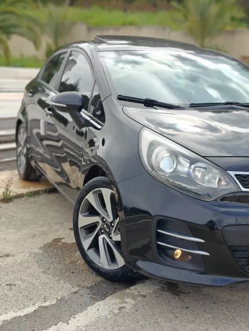 Kia Rio 5 portes 2015 Funny Facelift 