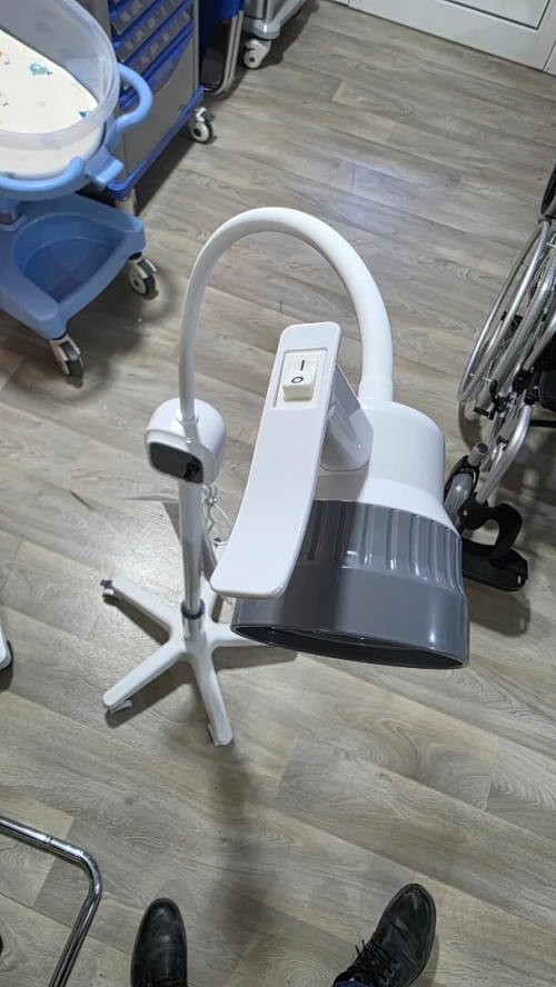 Lampe d examen LED réglable CL-OL0043 | Éclairage médical professionnel