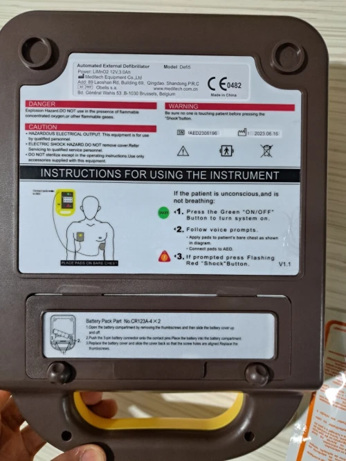 Défibrillateur externe automatique Defi5 MEDITECH 