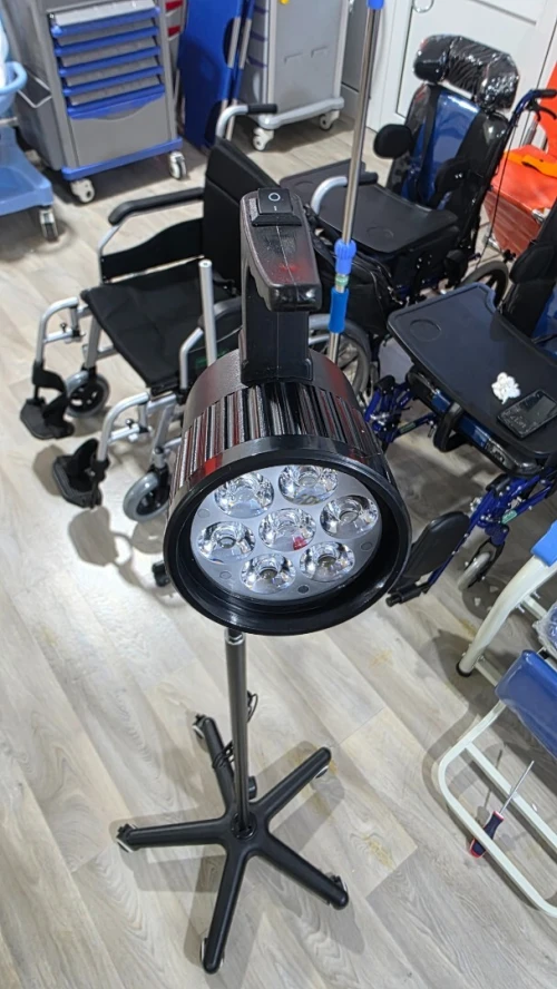 Lampe d Examen Médicale LED BX-06 | Éclairage Réglable 7W, 8 000 Lux