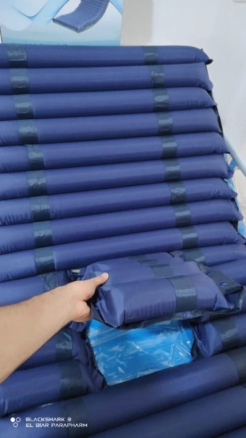 MATELAS A AIR MEDICAL ANTI-ESCARRES AVEC TROU BX-P03