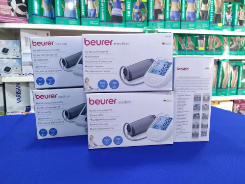 Beurer BM49 Tensiomètre électronique à bras à fonction vocale