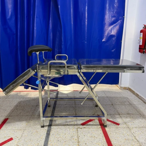 Table gynécologique professionnel CL-HB0069N en acier inoxydable