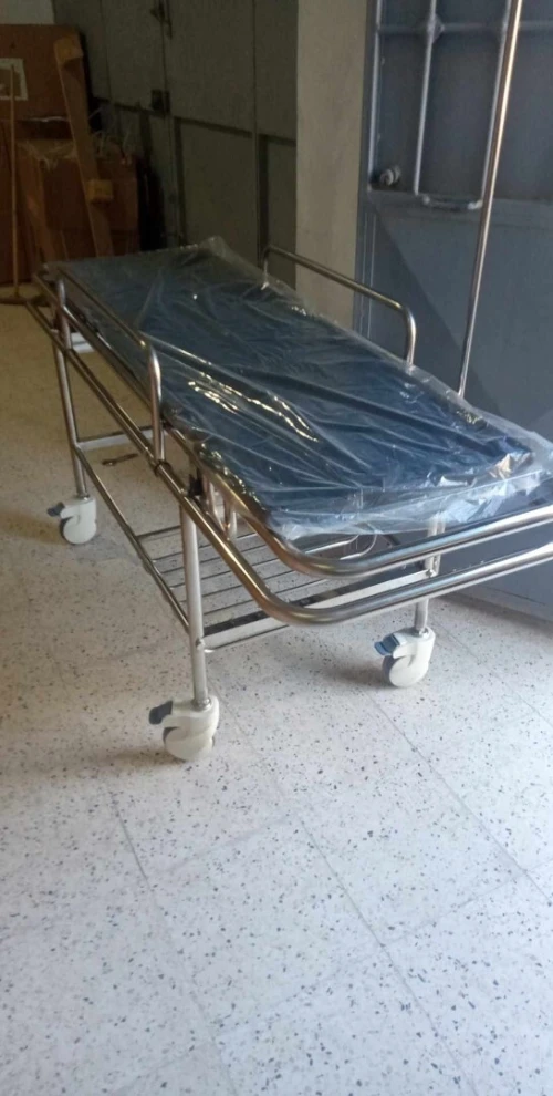 CHARIOT ( BRANCARD ) DE TRANSPORT MALADE EN ACIER INOXYDABLE 