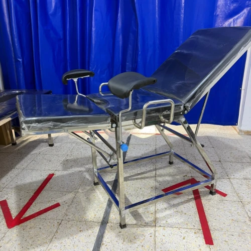 Table gynécologique professionnel CL-HB0069N en acier inoxydable