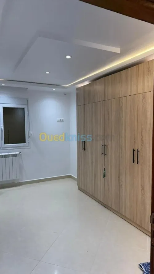 Location Appartement Niveau de villa F4 Alger Birkhadem