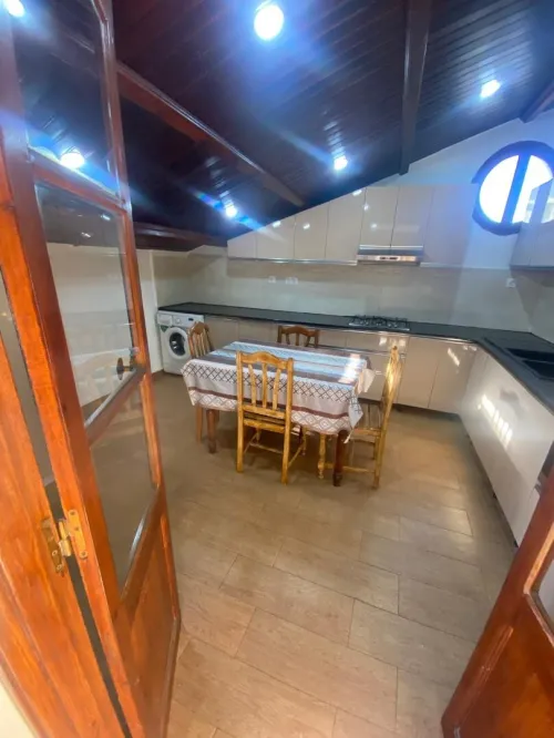 Location Appartement Niveau de villa F3 Alger Hydra