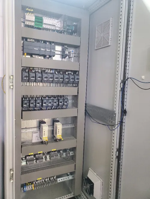 électricien bâtiment / industriel كهرباء معمارية و صناعية