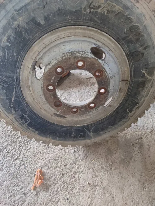 Pneu camion